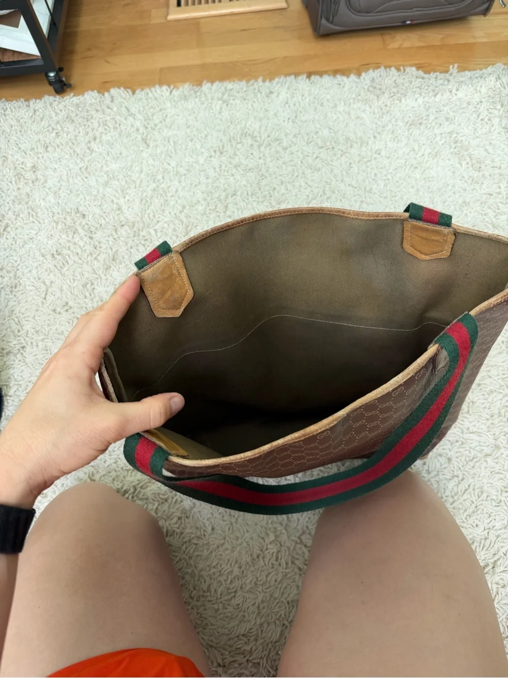 Vintage Gucci bag with sherry line strap
